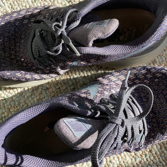 Used Nike running shoes - Picture 4 of 4